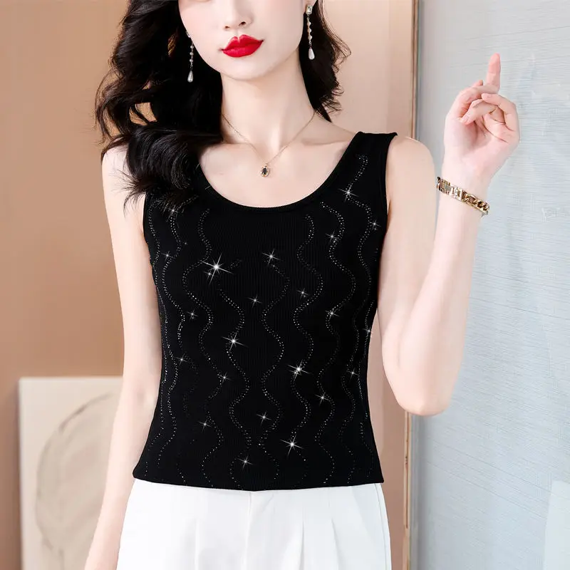 Fashionable Diamond Sling Vest Women's Outer Tops for Summer Slim Fit and Slim Inner Sleeveless Base Shirt
Fashionable Diamond Sling Vest Women's Outer Tops for Summer Slim Fit and Slim Inner Sleeveless Base Shirt