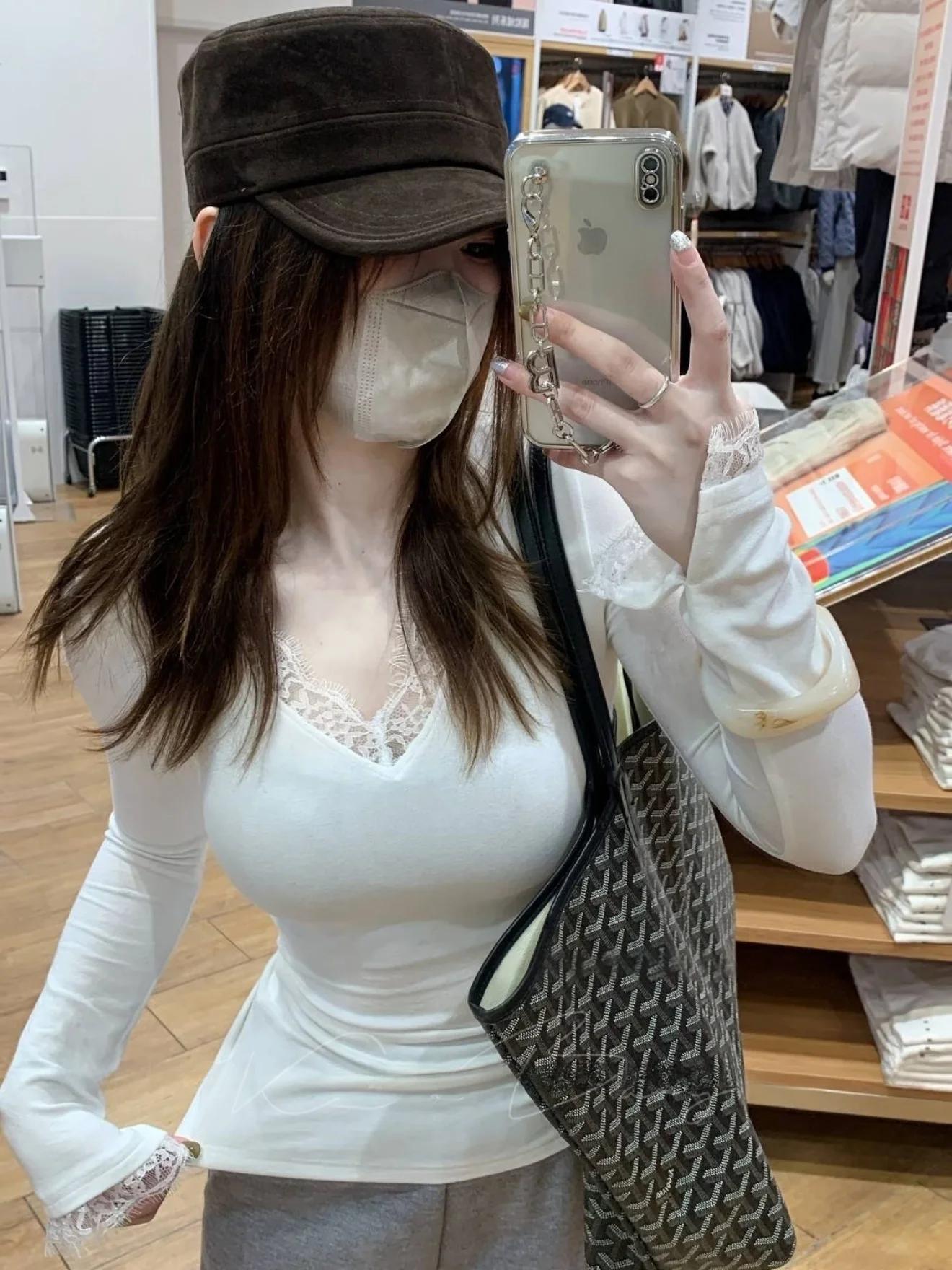 Autumn Winter New Sle Women's Long Sve V-Ne Lace Base irt Korean Sle Slim Fit Pure Desire Floral Patterned Base Layer
Autumn Winter New Sle Women's Long Sve V-Ne Lace Base irt Korean Sle Slim Fit Pure Desire Floral Patterned Base Layer