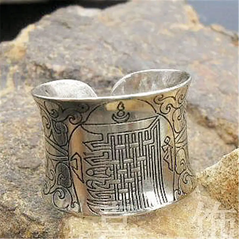 R121 Tibetan Mantras KALACHAKRA Amulet Rings for Man Open Size 
R121 Tibetan Mantras KALACHAKRA Amulet Rings for Man Open Size