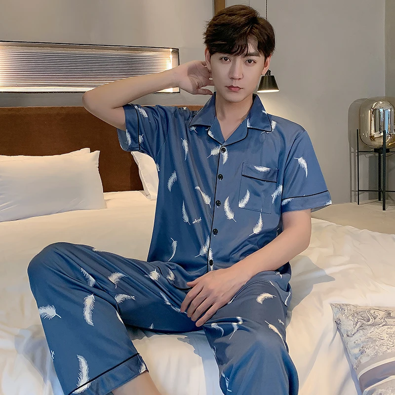 Autumn men's pajamas L-5XL cotton short-sleeved trousers pajamas men's thin summer large size cardigan casual home wear
Autumn men's pajamas L-5XL cotton short-sleeved trousers pajamas men's thin summer large size cardigan casual home wear