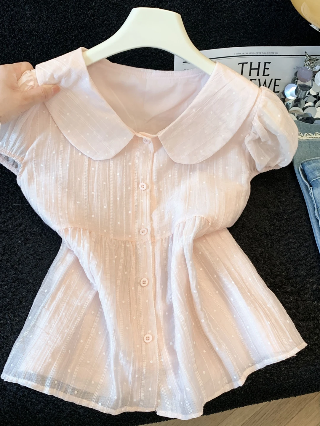 Korean Style Polka Dot Bubble Sleeve Women's Shirt Cute Doll Collar Slimming Top Summer New Fashion Age Reduction Good Match
Korean Style Polka Dot Bubble Sleeve Women's Shirt Cute Doll Collar Slimming Top Summer New Fashion Age Reduction Good Match