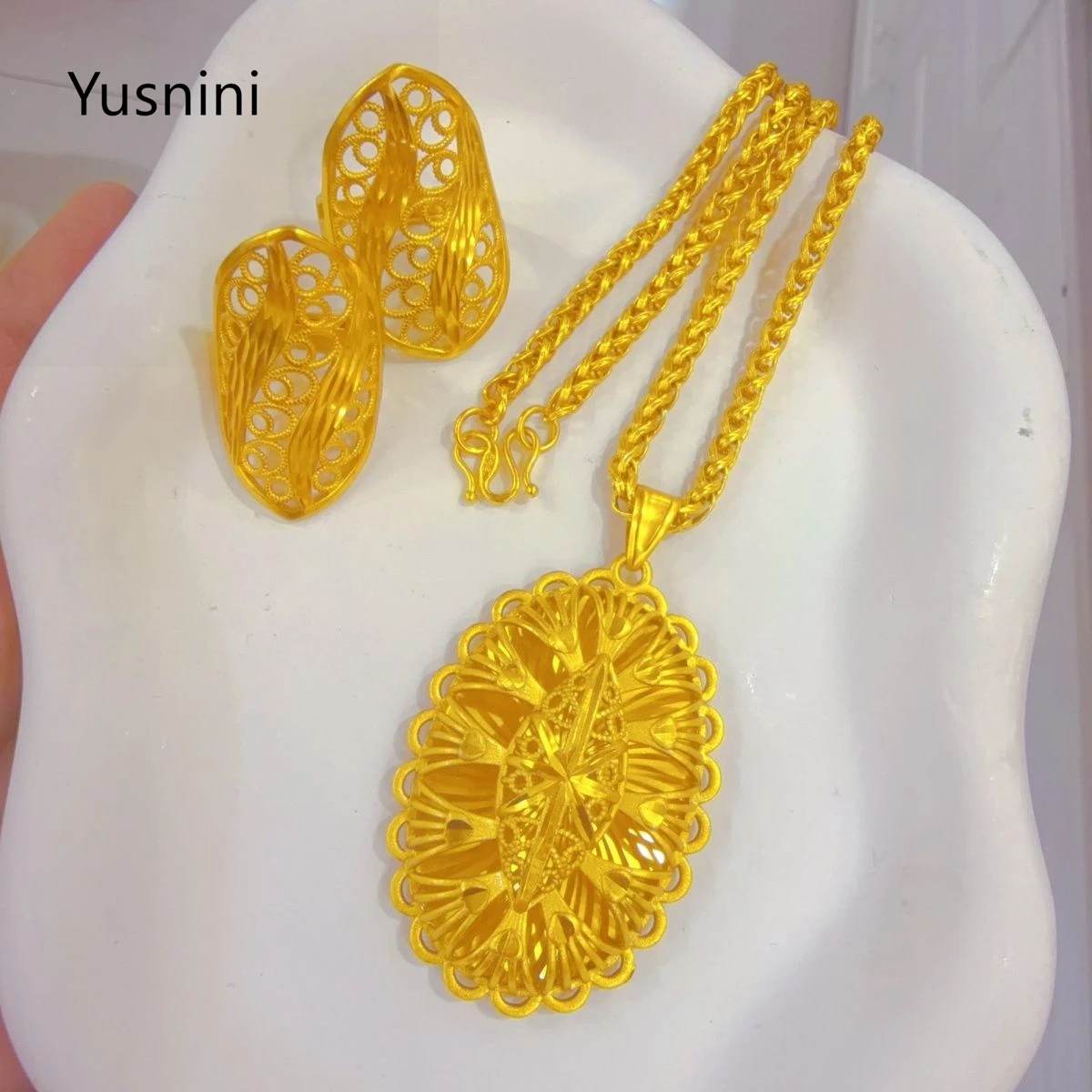 New French Fashion Dubai High-end 24K Gold Plated Necklace Ring Elegant Wedding Engagement Party Jewelry Set for Beloved 666
New French Fashion Dubai High-end 24K Gold Plated Necklace Ring Elegant Wedding Engagement Party Jewelry Set for Beloved 666