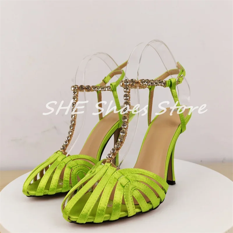 Luxury Rhinestone T-Strap Narrow Band Women Sandals Round Toe Hollow Out High Heel Pumps Ladies Catwalk Dress Gladiator Shoes
Luxury Rhinestone T-Strap Narrow Band Women Sandals Round Toe Hollow Out High Heel Pumps Ladies Catwalk Dress Gladiator Shoes