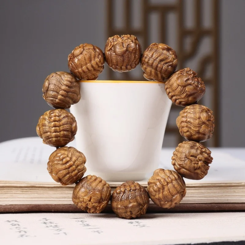 Green Sandalwood Carved Pixiu Single-Loop Bracelet Buddhist Beads Men's Gift Craft Item
Green Sandalwood Carved Pixiu Single-Loop Bracelet Buddhist Beads Men's Gift Craft Item