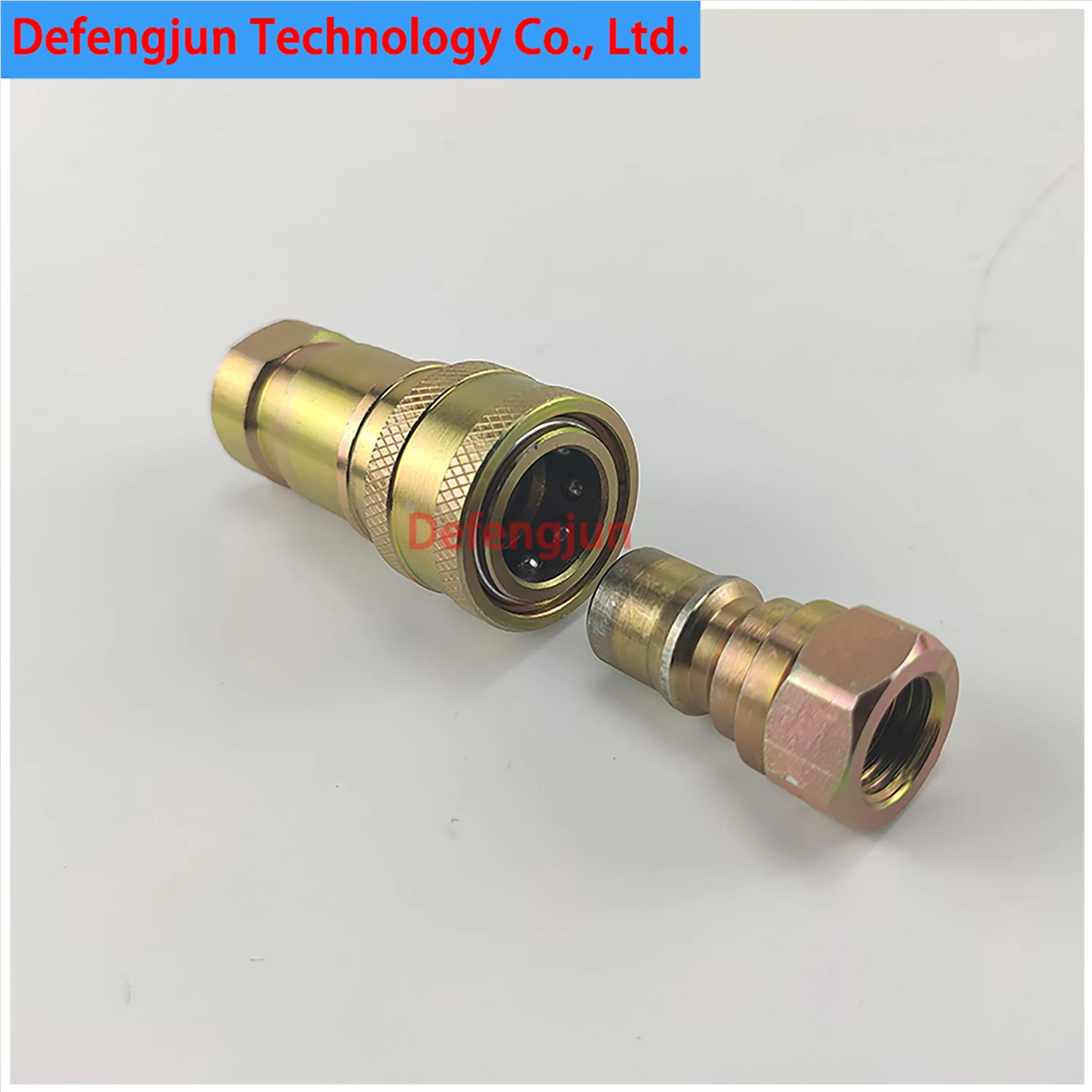 Hydraulic quick connector high-pressure quick connector quick plug double self sealing carbon steel R1/4 internal thread
Hydraulic quick connector high-pressure quick connector quick plug double self sealing carbon steel R1/4 internal thread