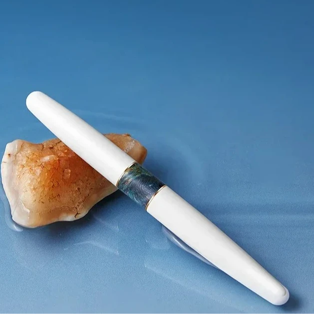 RIIMOO 518 Yiyu Fountain Pen Japanese Minimalist Black and White High-end Exquisite Set for Men and Women's Business Pens
RIIMOO 518 Yiyu Fountain Pen Japanese Minimalist Black and White High-end Exquisite Set for Men and Women's Business Pens