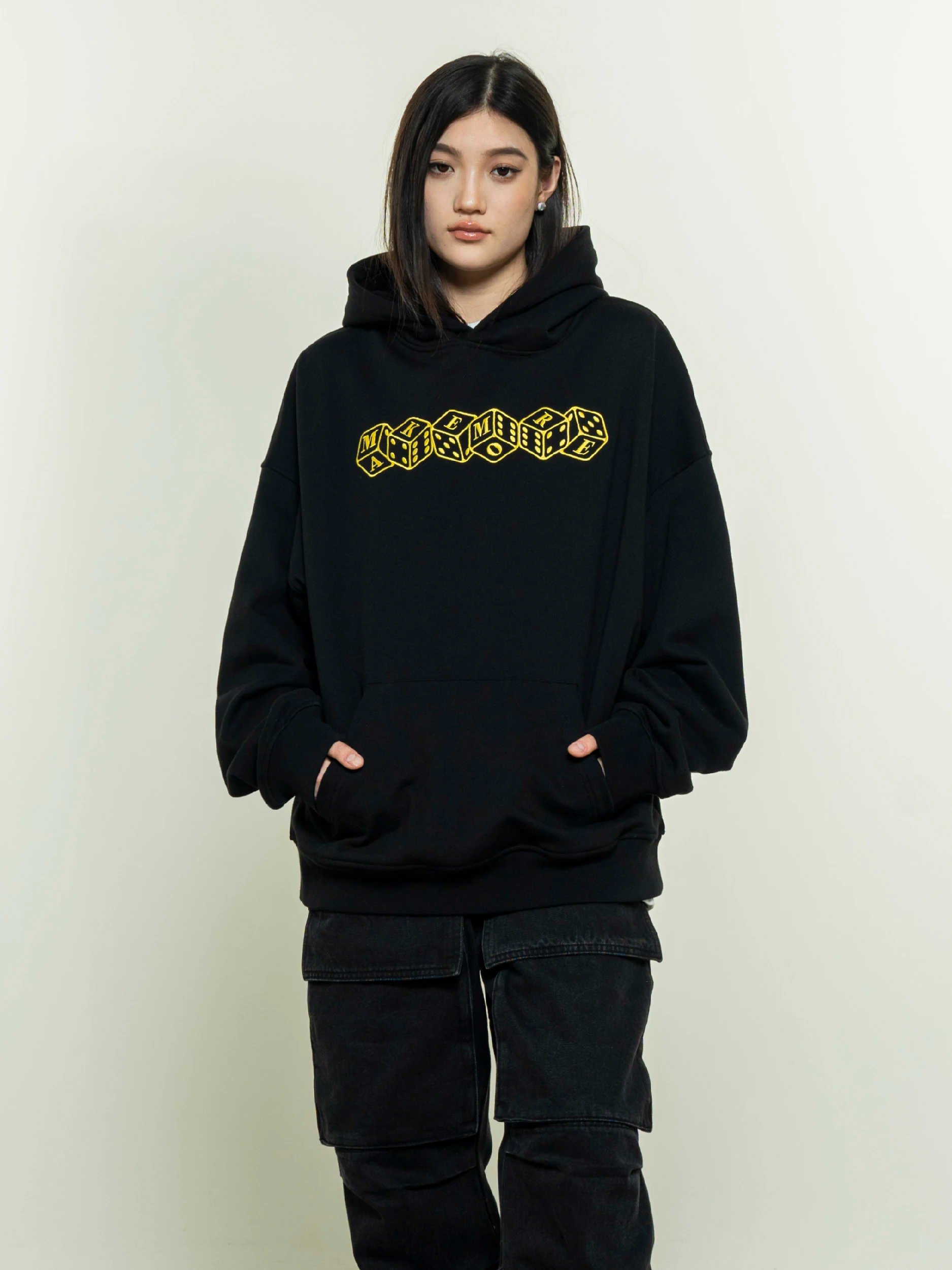 2024 autumn and winter new printed hooded sweater new dice printed loose casual cotton hoodie top
2024 autumn and winter new printed hooded sweater new dice printed loose casual cotton hoodie top