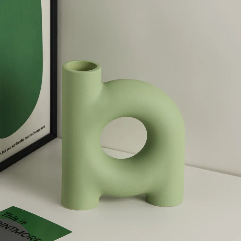 New Ceramic Art Vase Simple Home Living Room Flower Arrangement Vase Premium Home Decoration Ornament Personalized Gift
New Ceramic Art Vase Simple Home Living Room Flower Arrangement Vase Premium Home Decoration Ornament Personalized Gift