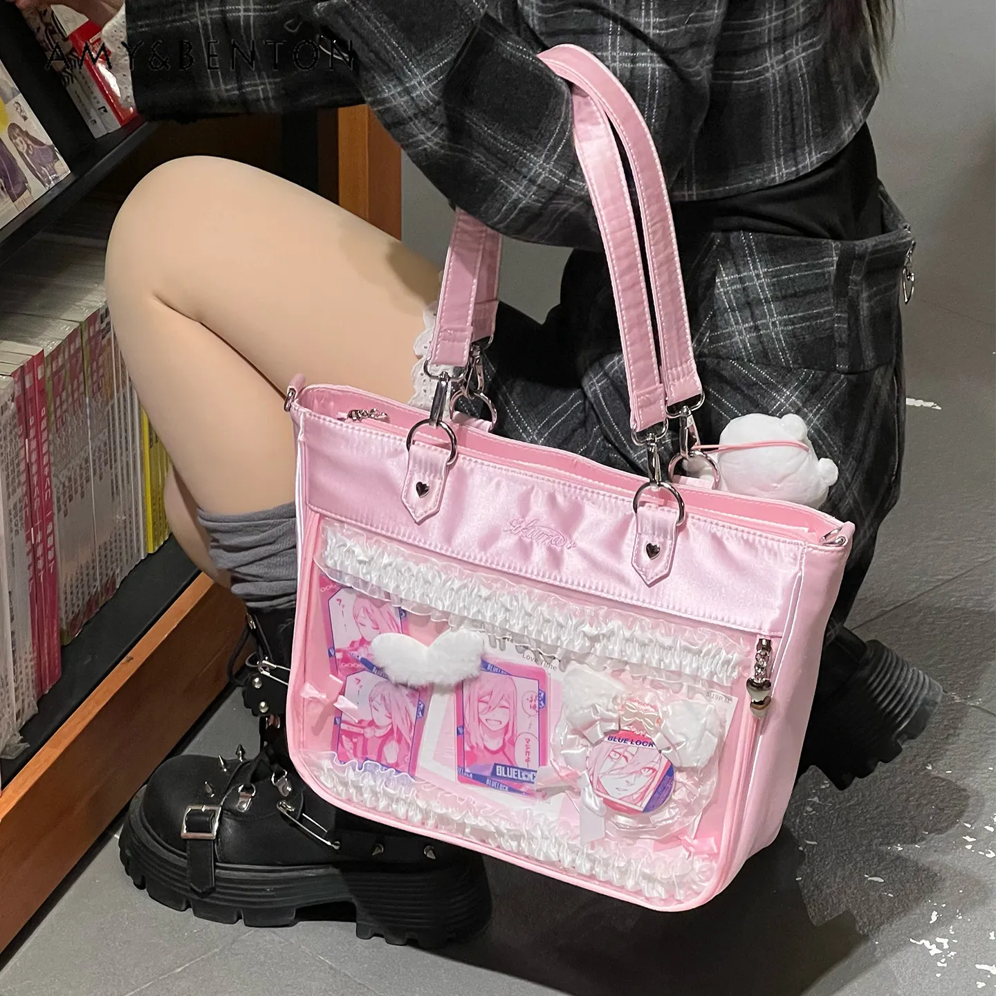Original Two-dimensional Girl Large-capacity Pain Bag Transparent Mezzanine Satin Basic Style Simple Versatile Tote Bag Handbag
Original Two-dimensional Girl Large-capacity Pain Bag Transparent Mezzanine Satin Basic Style Simple Versatile Tote Bag Handbag
