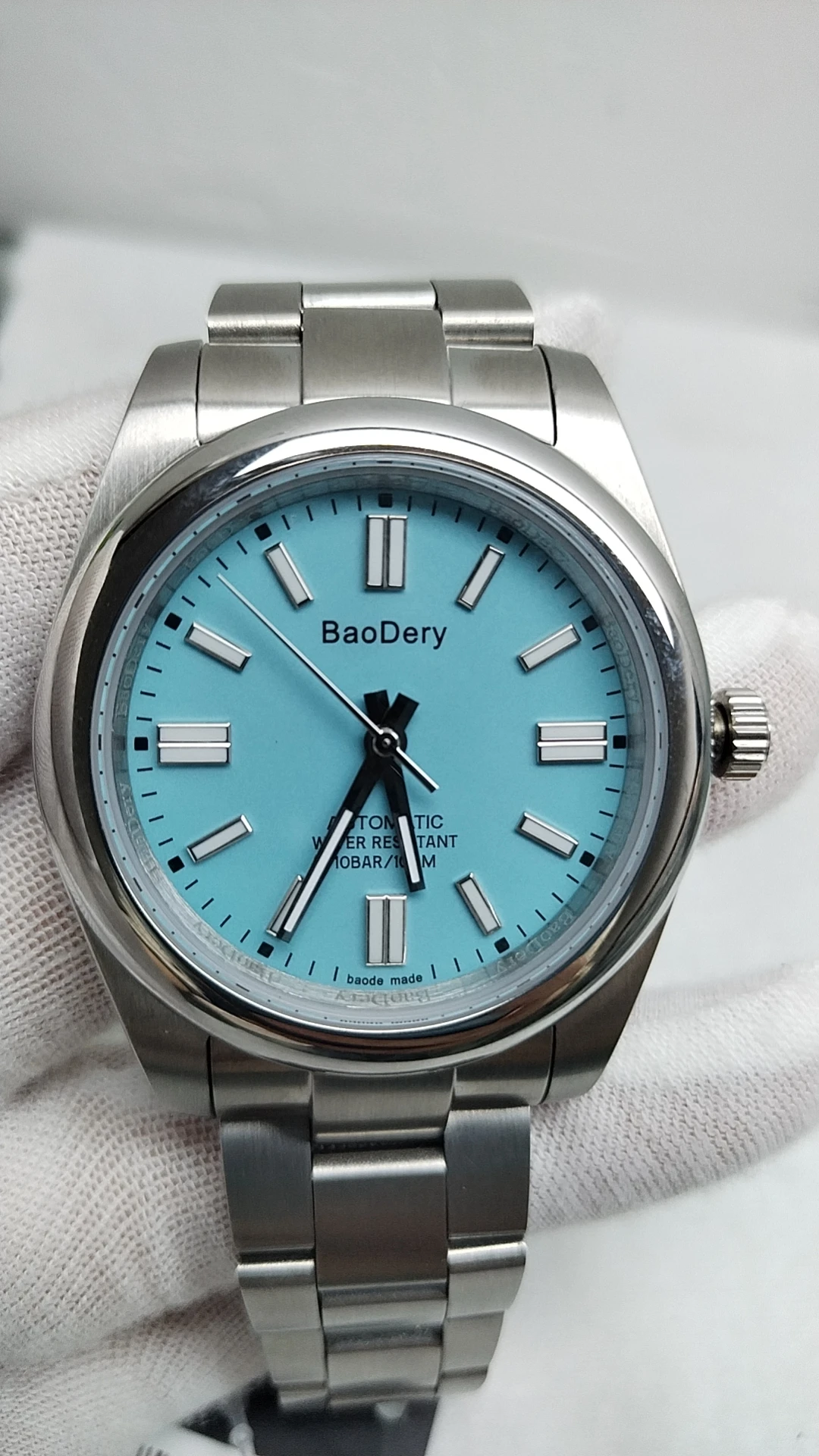 43mm Mechanical Men's Watch – High-Quality Stainless Steel with Gem Scale and Dual Calendar Function
43mm Mechanical Men's Watch – High-Quality Stainless Steel with Gem Scale and Dual Calendar Function