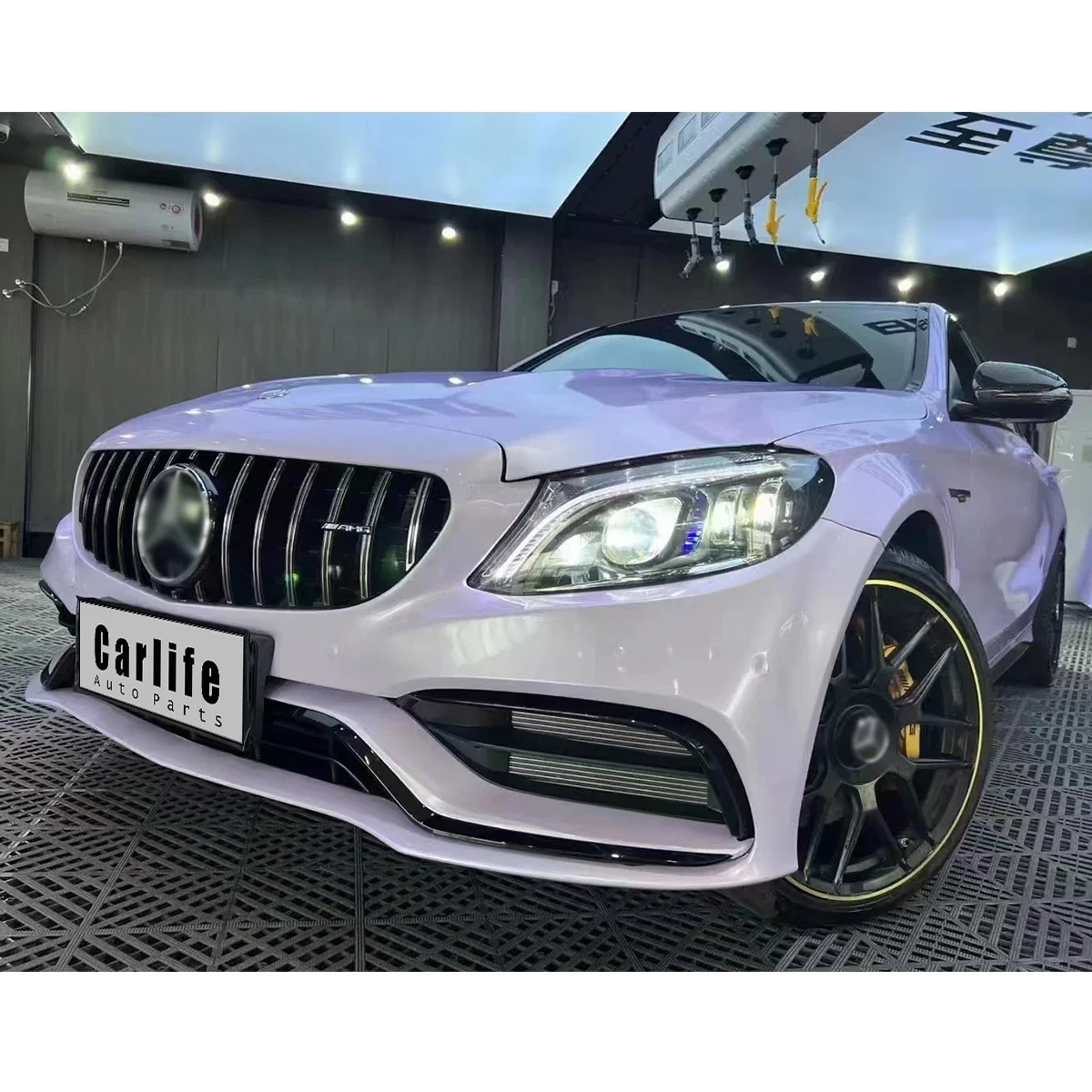 Для Mercedes Benz C class W205 2016-2021 подтяжка лица до бамперов C63 AMG Комплект кузова включает в сборе решетки.
Для Mercedes Benz C class W205 2016-2021 подтяжка лица до бамперов C63 AMG Комплект кузова включает в сборе решетки.