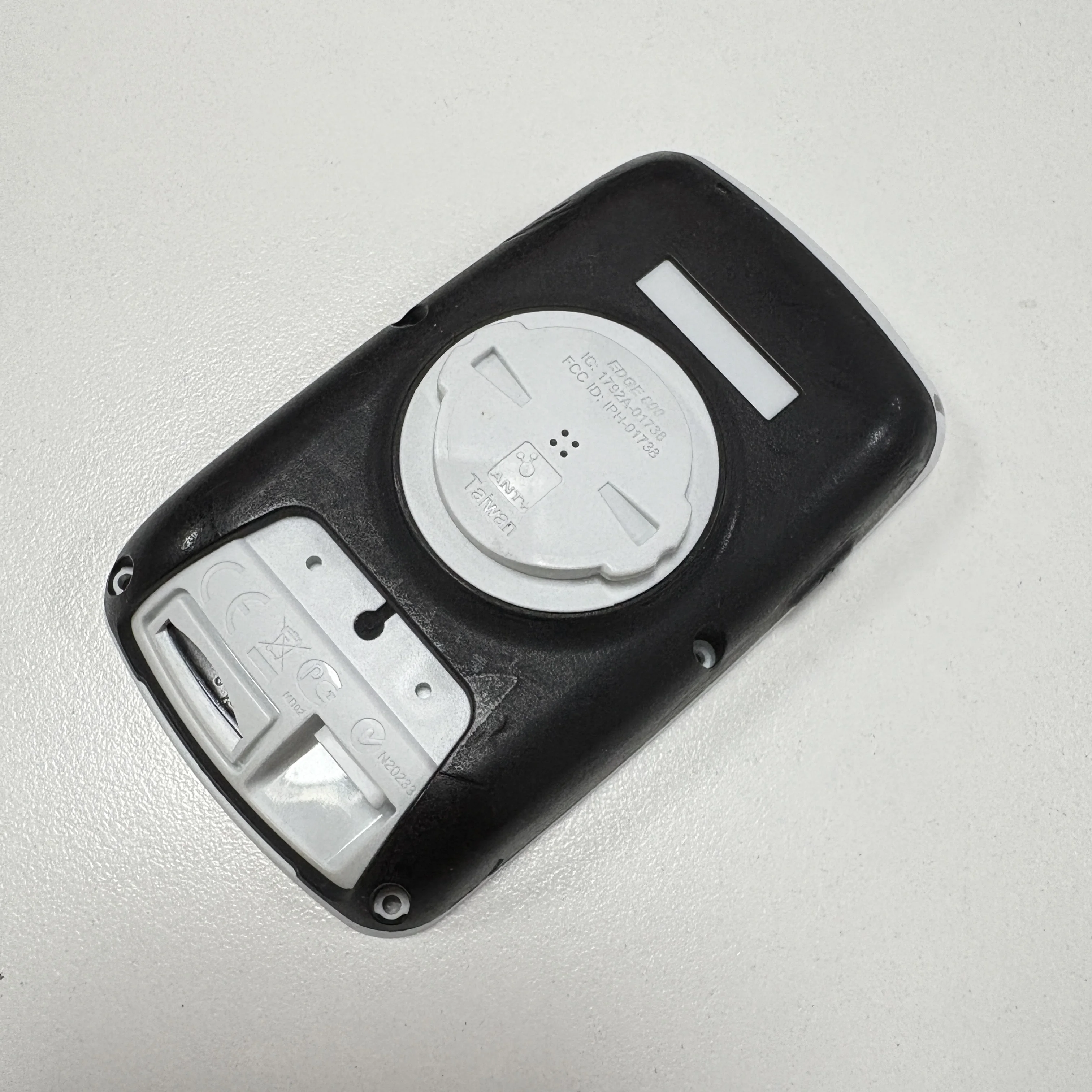 Для GARMIN Edge 800 Edge800 задний чехол без батареи новая версия задняя крышка ручной защитный корпус ремонт
Для GARMIN Edge 800 Edge800 задний чехол без батареи новая версия задняя крышка ручной защитный корпус ремонт