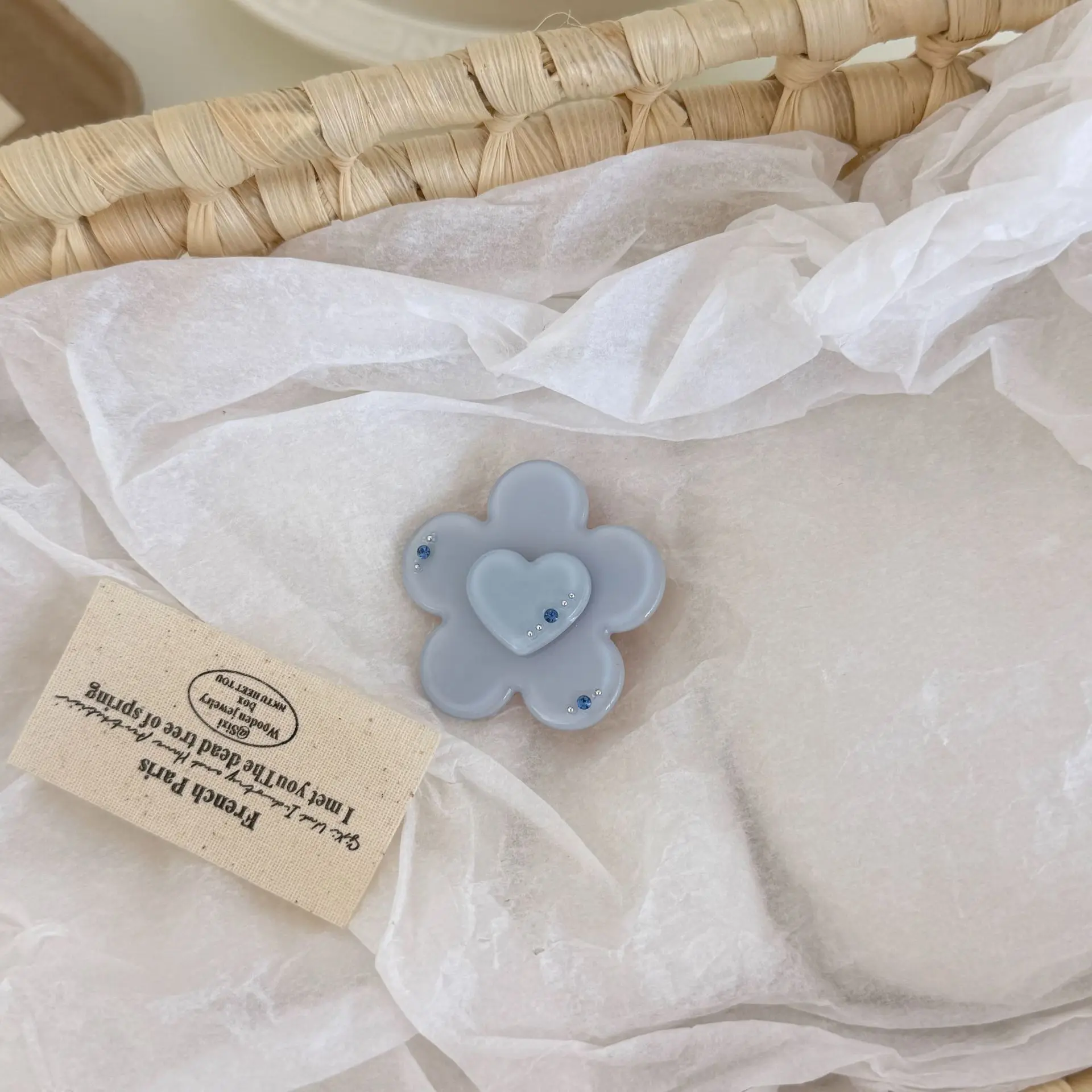 Resin Flower Side Clip Duckbill Non Slip Fringe Holder Sweet Girly Everyday Use Simple Elegant Strong Grip High Quality
Resin Flower Side Clip Duckbill Non Slip Fringe Holder Sweet Girly Everyday Use Simple Elegant Strong Grip High Quality