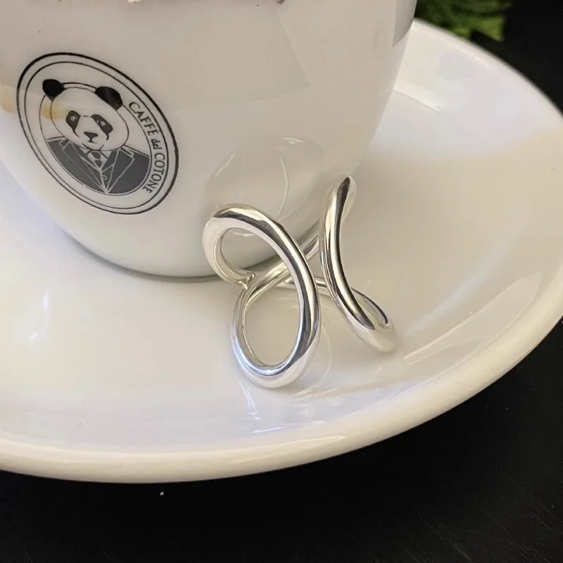 925 Sterling Silver Butterfly Ring With A Minimalist And Fashionable Design Suitable For Women's Jewelr Accessories
925 Sterling Silver Butterfly Ring With A Minimalist And Fashionable Design Suitable For Women's Jewelr Accessories