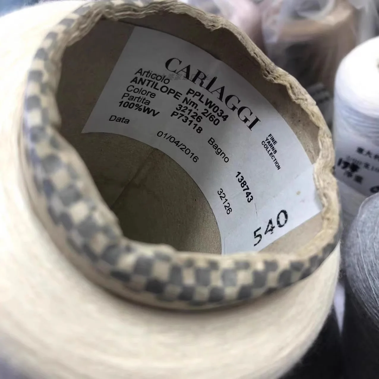 CARIAGGI Extra Fine 60-Skein Merino Wool Yarn for Babies And Children Suitable for Close-Fitting Garments Hand Knitting Wool ...
CARIAGGI Extra Fine 60-Skein Merino Wool Yarn for Babies And Children Suitable for Close-Fitting Garments Hand Knitting Wool ...