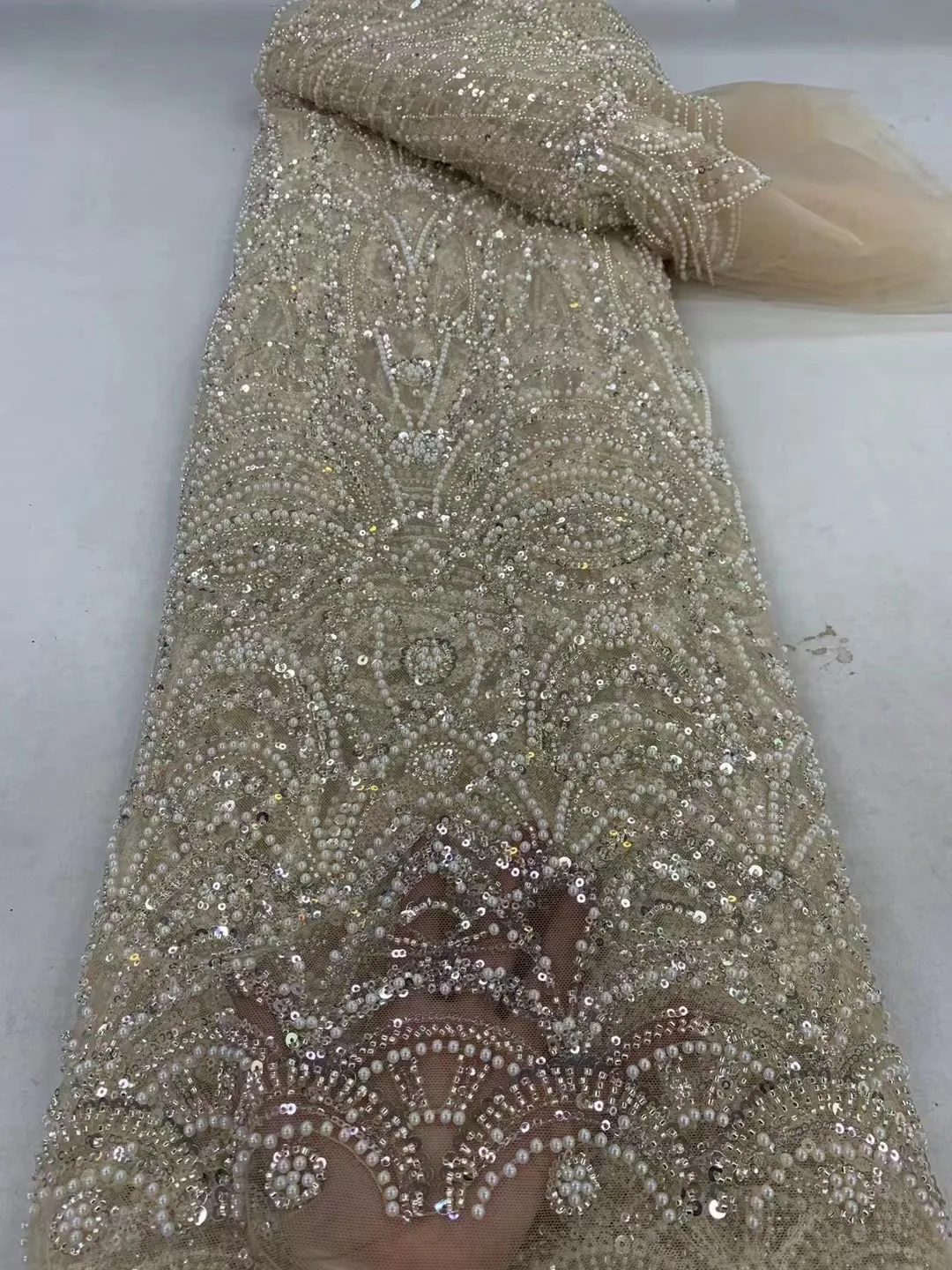 African 3d White Lace Fabric 2024 High Quality Lace Nigerian Sequin Pearl Lace French Tulle Lace Fabric For Wedding Party Dress
African 3d White Lace Fabric 2024 High Quality Lace Nigerian Sequin Pearl Lace French Tulle Lace Fabric For Wedding Party Dress