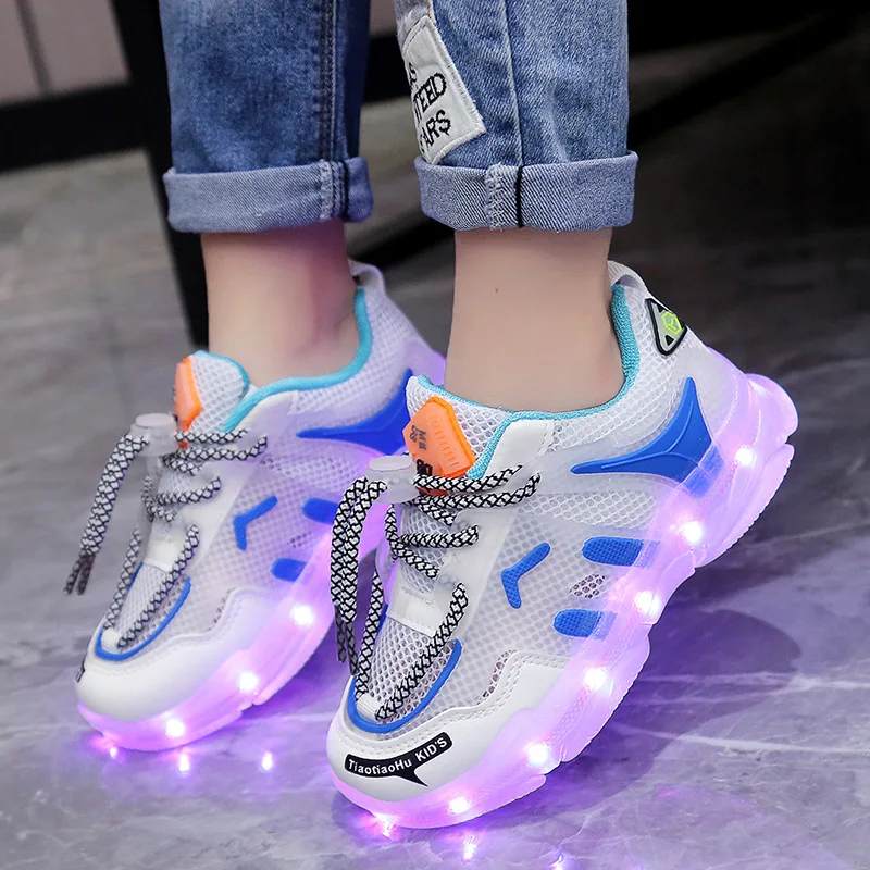USB Charging Children's LED Light Shoes Spring Mesh Breathable Boys and Girls' Running Shoes Luminous Children's Casual Shoes
USB Charging Children's LED Light Shoes Spring Mesh Breathable Boys and Girls' Running Shoes Luminous Children's Casual Shoes