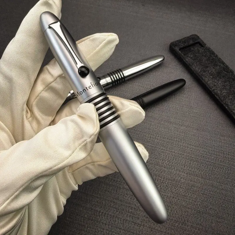 Ручка-пистолет Benovel F857, малая стальная, латунная, хромированная, цельнометаллическая, для взрослых и студентов, для каллиграфии, офисная, продвинутая, чернильная ручка
Ручка-пистолет Benovel F857, малая стальная, латунная, хромированная, цельнометаллическая, для взрослых и студентов, для каллиграфии, офисная, продвинутая, чернильная ручка