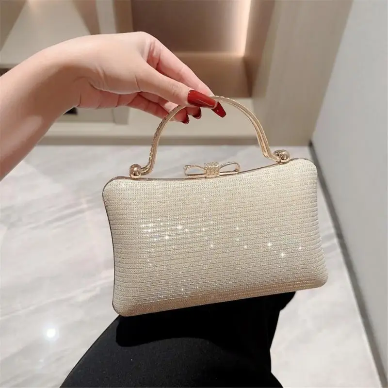 Shimmering Evening Bag Cluthc for Women Suitable for Parties and Everyday Use 20CA
Shimmering Evening Bag Cluthc for Women Suitable for Parties and Everyday Use 20CA