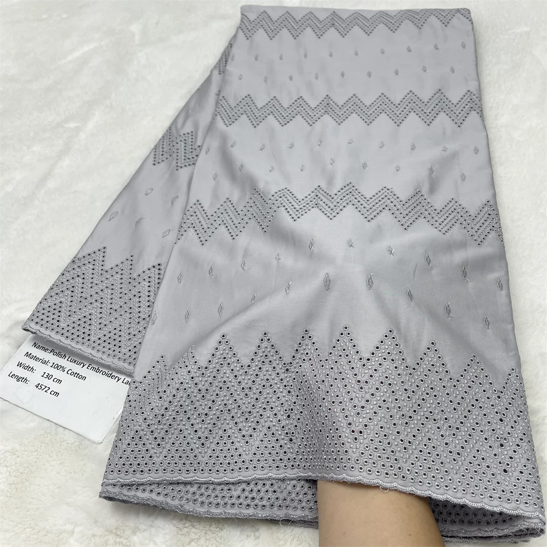 Серое африканское полированное кружево 2026: высококачественное французское кружево из 100% хлопка для мужчин, Нигерия, для пошива одежды своими руками
Серое африканское полированное кружево 2026: высококачественное французское кружево из 100% хлопка для мужчин, Нигерия, для пошива одежды своими руками