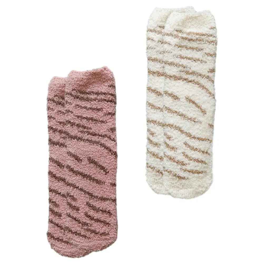 Thickened Women Socks Soft Warm Fleece Lined Female Stockings Winter Hosiery Long Lasting Durable Striped Design Fashion
Thickened Women Socks Soft Warm Fleece Lined Female Stockings Winter Hosiery Long Lasting Durable Striped Design Fashion