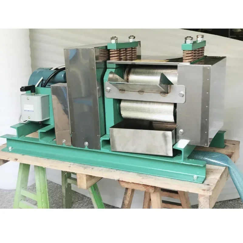 Home Electric YZ200 Sugarcane Juicer Commercial Sugarcane Juicer Sugar Sorghum Stem Millet Juicer
Home Electric YZ200 Sugarcane Juicer Commercial Sugarcane Juicer Sugar Sorghum Stem Millet Juicer