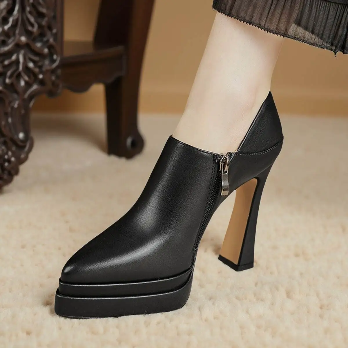 Leather Pointed Toe High Heels Women's Bla Side Zipper Waterproof Platform Chunky Ankle Boots Faion Versatile Deep Mouth ...
Leather Pointed Toe High Heels Women's Bla Side Zipper Waterproof Platform Chunky Ankle Boots Faion Versatile Deep Mouth ...