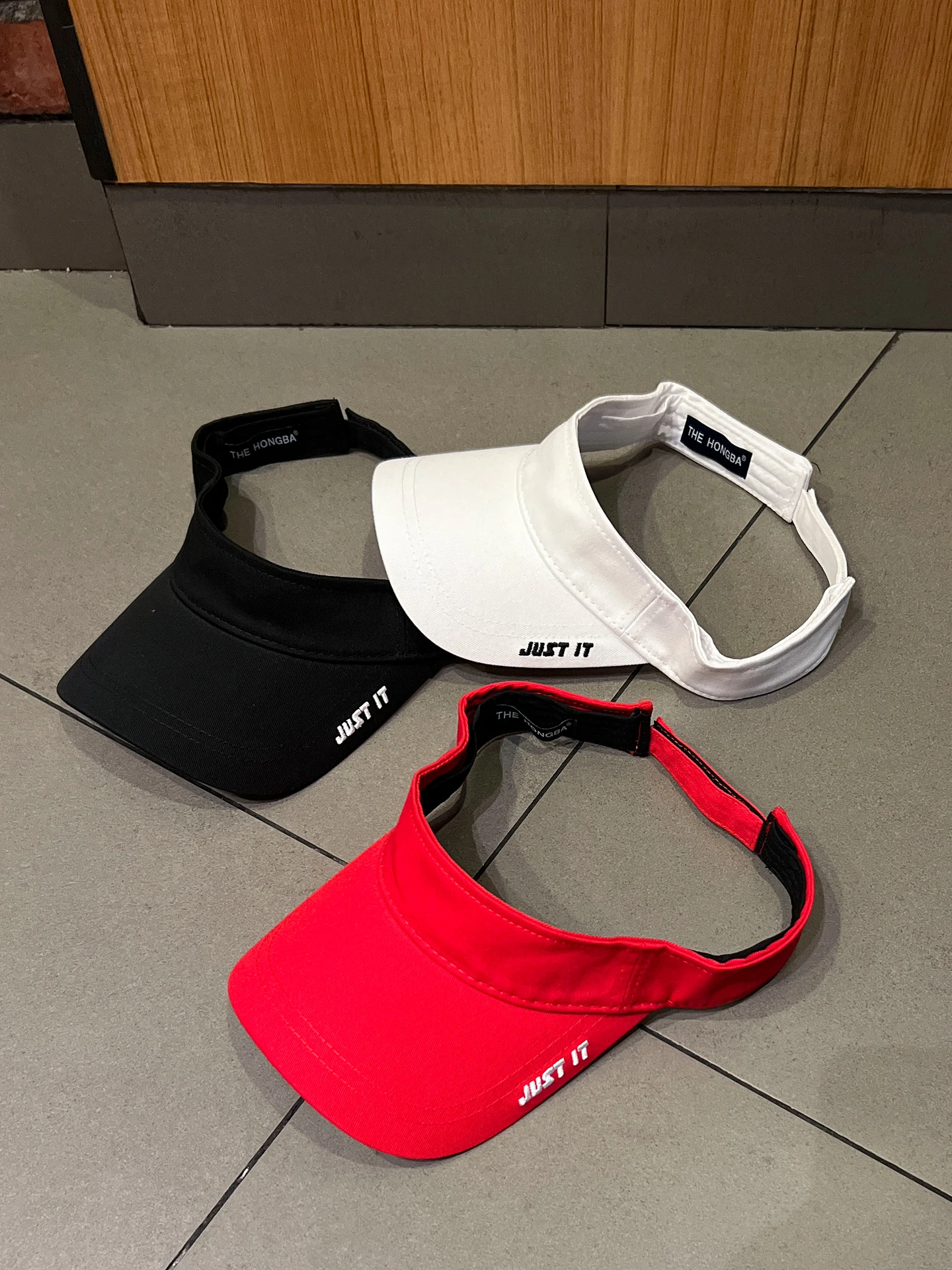 American retro empty top hat summer outdoor sports running sun protection sun hat cap 
American retro empty top hat summer outdoor sports running sun protection sun hat cap