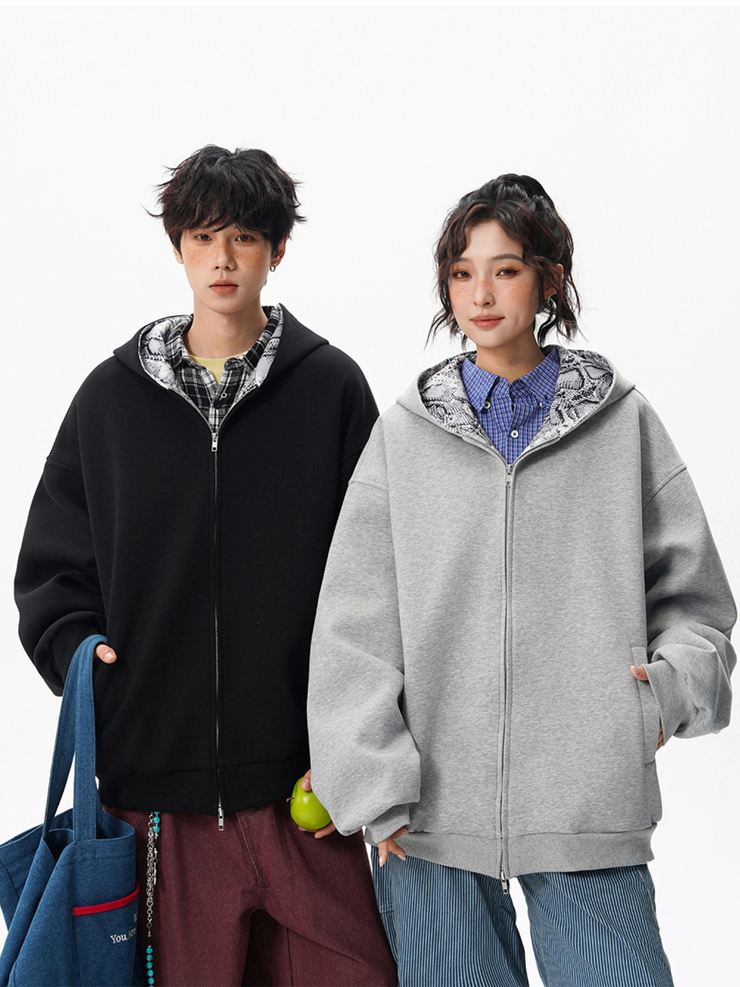 Мужская толстовка-кардиган на молнии в американском уличном стиле, свободного кроя, плотная, осенняя, модная, повседневная, удобная
Мужская толстовка-кардиган на молнии в американском уличном стиле, свободного кроя, плотная, осенняя, модная, повседневная, удобная