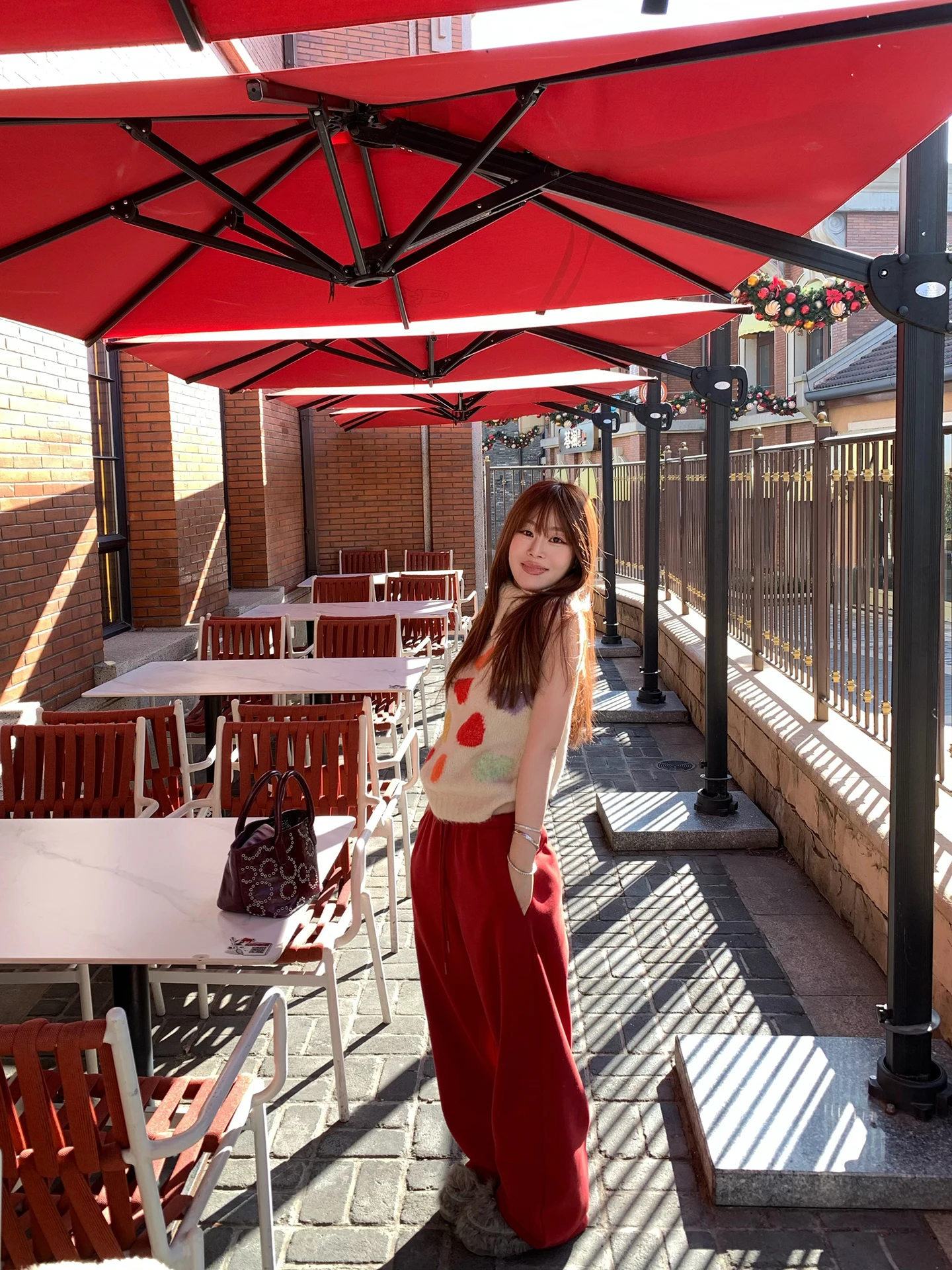 Женские повседневные прямые спортивные брюки на флисовой подкладке из хлопка цвета Luy Red, с завышенной талией, удобные и теплые, для осени и зимы
Женские повседневные прямые спортивные брюки на флисовой подкладке из хлопка цвета Luy Red, с завышенной талией, удобные и теплые, для осени и зимы