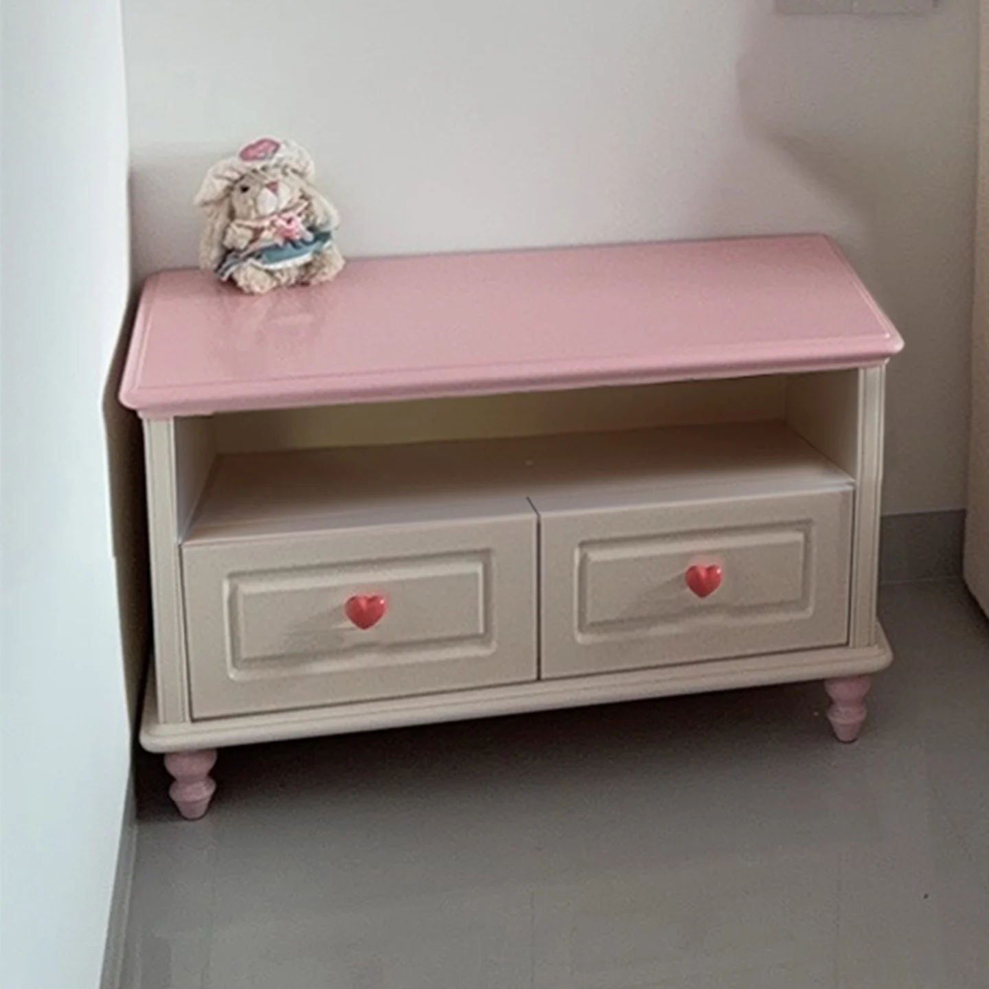 American all solid wood bedside table large capacity American country 70cm80 wide bedroom cream wind bedside storage cabinet 
American all solid wood bedside table large capacity American country 70cm80 wide bedroom cream wind bedside storage cabinet