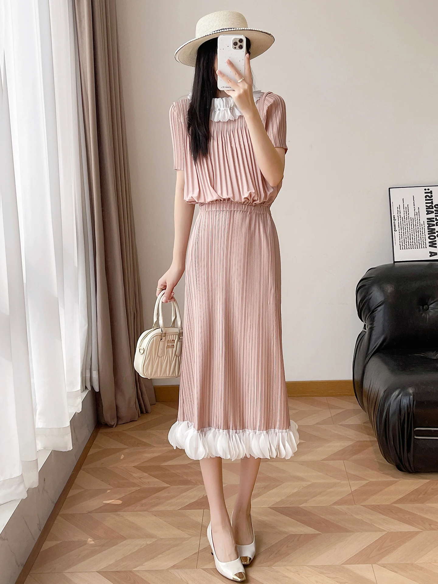 Elegant Pleated Women's Dress Pink Slimming Waist Design Summer Fashionable Mid-Length Skirt Breathable Polyester Fabric
Elegant Pleated Women's Dress Pink Slimming Waist Design Summer Fashionable Mid-Length Skirt Breathable Polyester Fabric