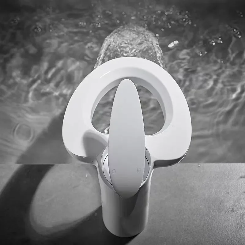 Modern White Bathroom Faucet Waterfall Single Handle Brass Mixer Tap for Cold And Hot Water Single Hole Basin Sink
Modern White Bathroom Faucet Waterfall Single Handle Brass Mixer Tap for Cold And Hot Water Single Hole Basin Sink