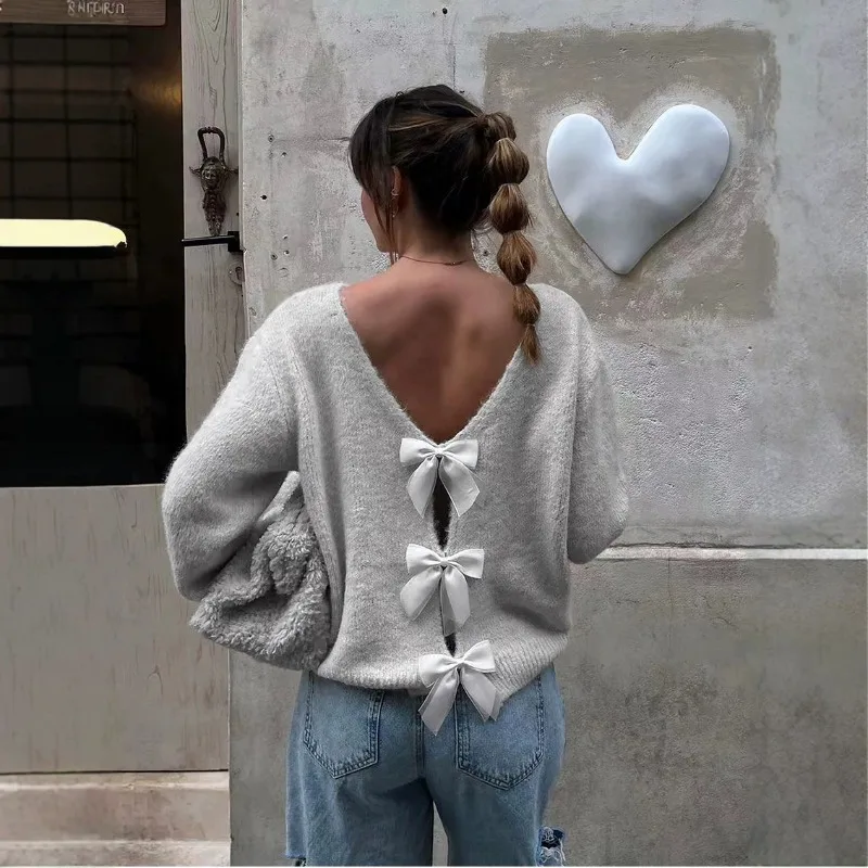 2026 Autumn Winter Popular Women's Clothing Personalized Design Backless French Sexy Fashion Bow Long-sleeved Knitted Sweater
2026 Autumn Winter Popular Women's Clothing Personalized Design Backless French Sexy Fashion Bow Long-sleeved Knitted Sweater