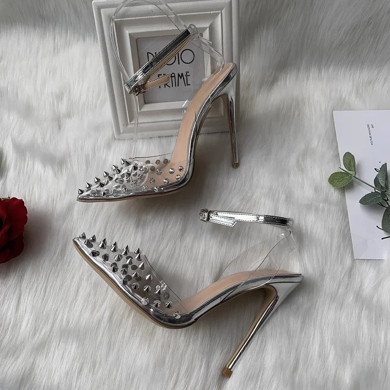 2025 New Summer New Women High Heels Transparent PVC Pointed Toe Stiletto Heel Rivets Sexy Catwalk Lady Large Size Single Shoes
2025 New Summer New Women High Heels Transparent PVC Pointed Toe Stiletto Heel Rivets Sexy Catwalk Lady Large Size Single Shoes