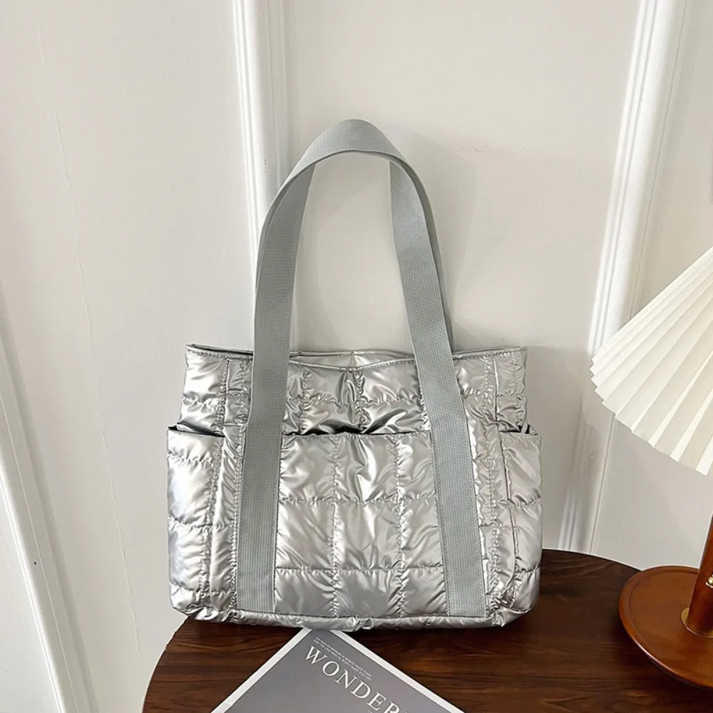 Korean Style Down Cotton Shoulder Bag Checkered Large Capacity Cotton-padded Tote Bag Space Cotton Lightweight Nylon Handbag
Korean Style Down Cotton Shoulder Bag Checkered Large Capacity Cotton-padded Tote Bag Space Cotton Lightweight Nylon Handbag