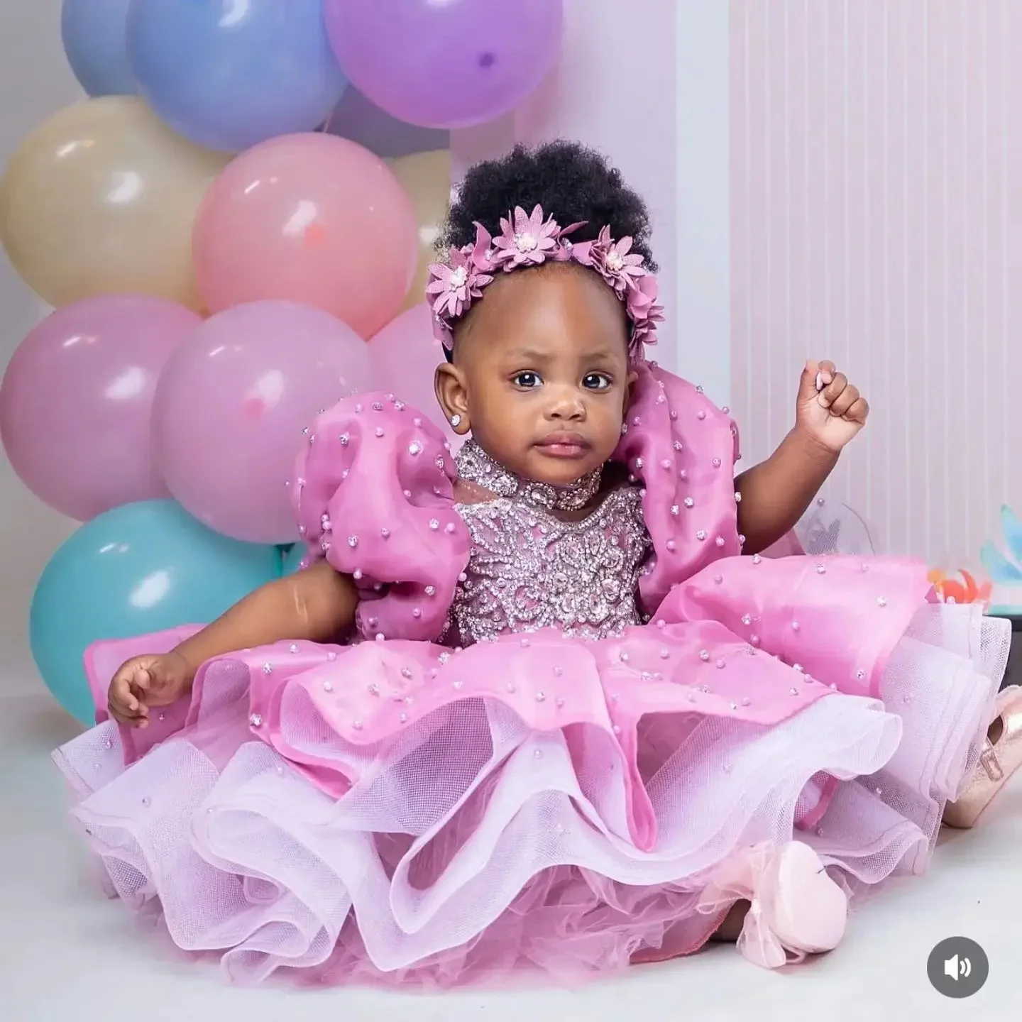 Fuchsia Flower Girl Dresses For Wedding Crystal Knee Length Cute Baby First Birthday Party First Communion Ball Gown Customized
Fuchsia Flower Girl Dresses For Wedding Crystal Knee Length Cute Baby First Birthday Party First Communion Ball Gown Customized