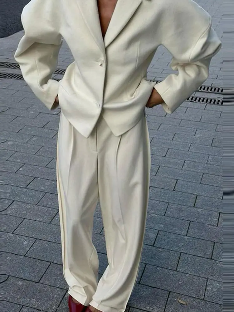 Blazer Pants Set Women Elegant White Lapel Single Button Slim Short Coat High Waist Zipper Trouser Suits 2025 Spring Lady Outfit
Blazer Pants Set Women Elegant White Lapel Single Button Slim Short Coat High Waist Zipper Trouser Suits 2025 Spring Lady Outfit