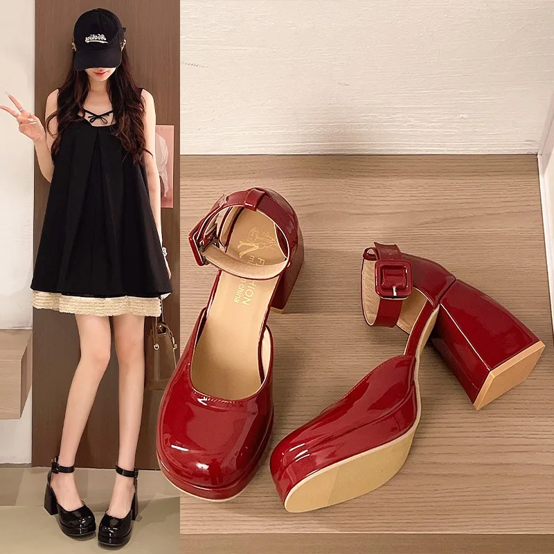 Baotou Women's Sandals, Versatile Chunky Heel, Single-strap High Heels, New Spring and Summer Shoes
Baotou Women's Sandals, Versatile Chunky Heel, Single-strap High Heels, New Spring and Summer Shoes