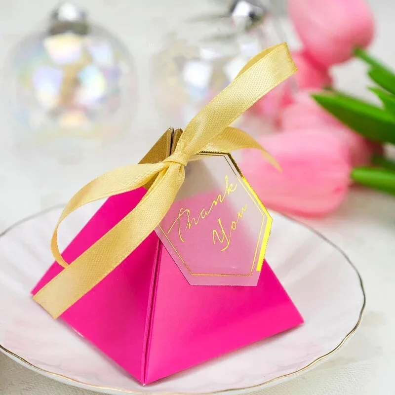 100pcs Triangular Pyramid Solid rose red Candy Boxes gold ribbon Wedding Favors Party Chocolate giveaways Gift Box
100pcs Triangular Pyramid Solid rose red Candy Boxes gold ribbon Wedding Favors Party Chocolate giveaways Gift Box