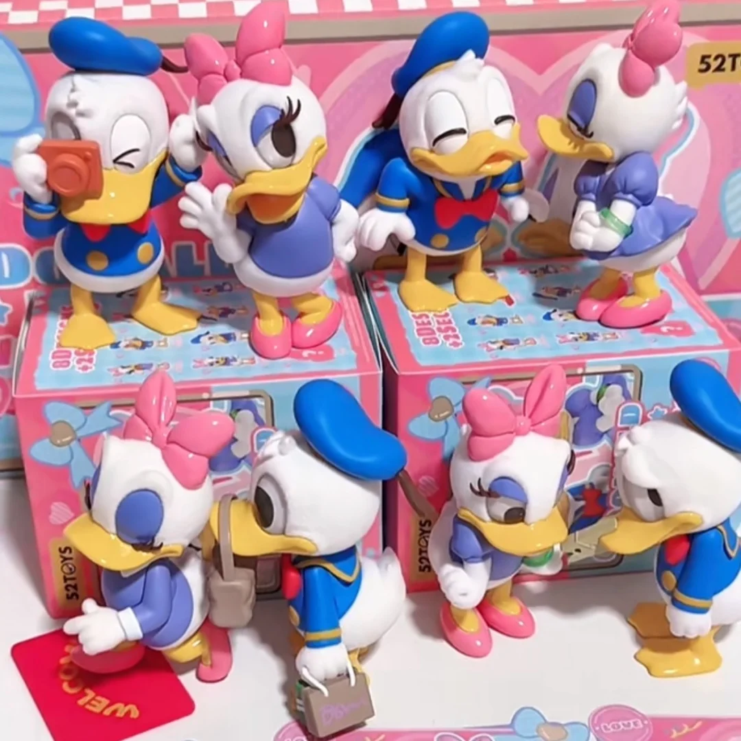 Genuine Donald Duck With Daisy Series Blind Box Mystery Box Trendy Doll Decoration Collection Figure Creative Toys Girl Gift
Genuine Donald Duck With Daisy Series Blind Box Mystery Box Trendy Doll Decoration Collection Figure Creative Toys Girl Gift