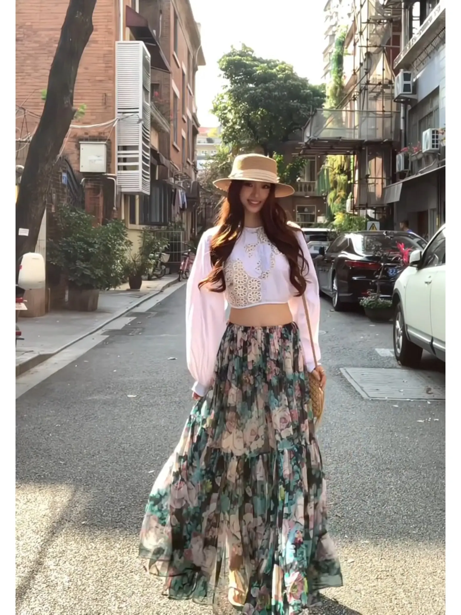 Spring New Arrival Women's Floral Print Loose Fit Shirt And Skirt Set High Waist Breezy Two-Piece Suit Korean Style Fashion
Spring New Arrival Women's Floral Print Loose Fit Shirt And Skirt Set High Waist Breezy Two-Piece Suit Korean Style Fashion