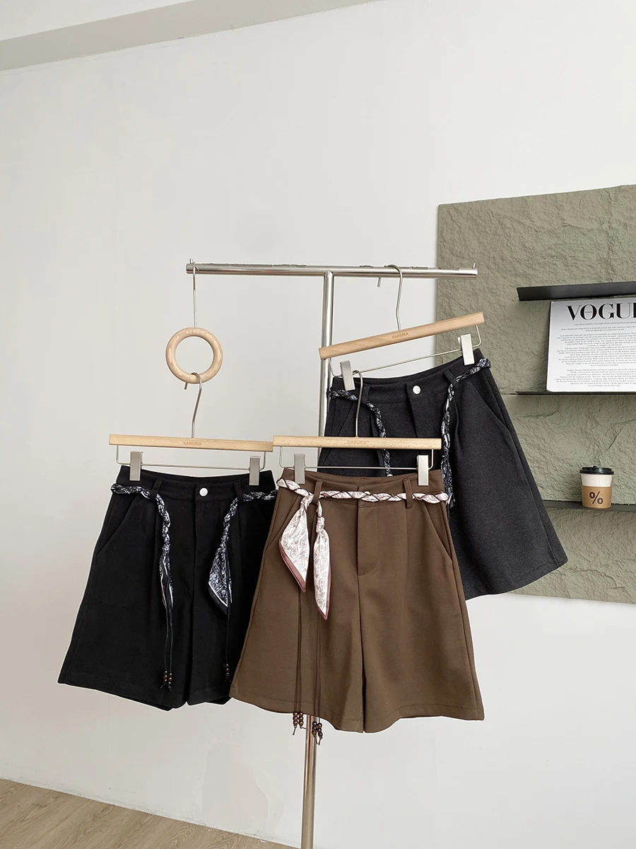 High Waist A-Line Straight Leg Loose Fit Short Pants Women's Simple Versatile Wide Leg Pants Korean Style Casual Trousers
High Waist A-Line Straight Leg Loose Fit Short Pants Women's Simple Versatile Wide Leg Pants Korean Style Casual Trousers