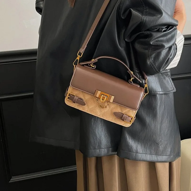 Diaper Bag Elegant Textured Leather Handbag Luxury Designer Crossbody Purse For Women Stylish Vintage Tote Bag
Diaper Bag Elegant Textured Leather Handbag Luxury Designer Crossbody Purse For Women Stylish Vintage Tote Bag