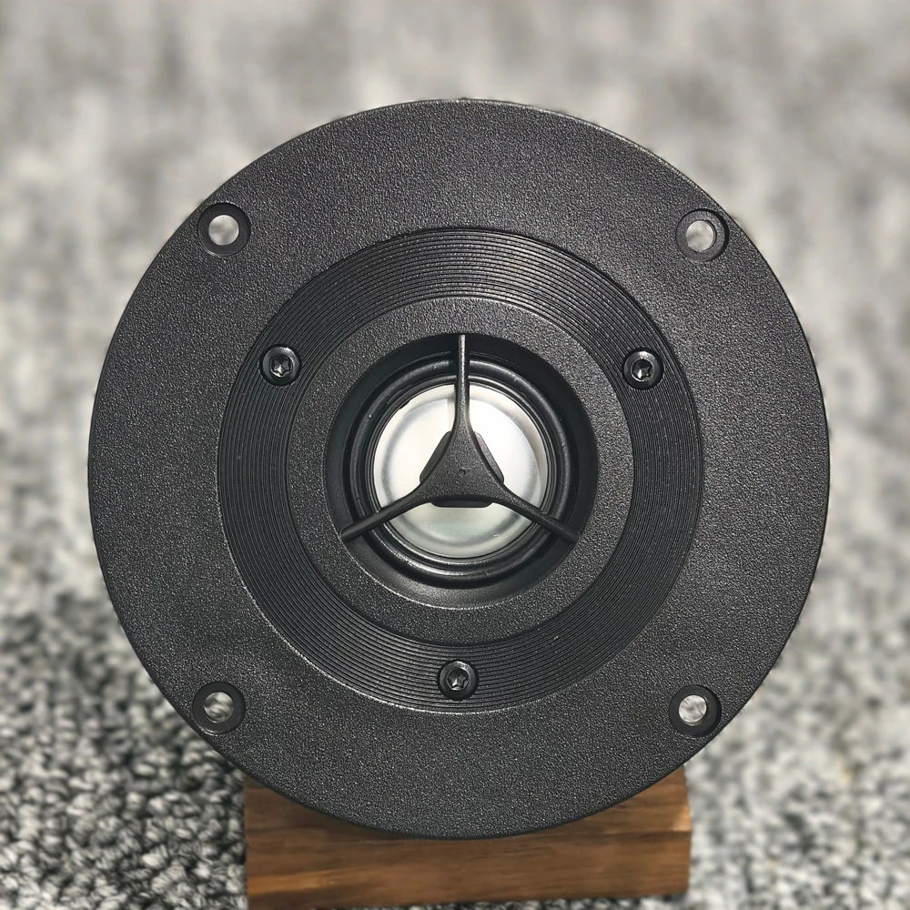 PAIR VIFA D25AG-35-06 High Fidelity Aluminum Membrane Treble Unit 6Ω 100W Ultra Clear Air Detail 1.5kHz-35kHz DIY Audio Tweeter
PAIR VIFA D25AG-35-06 High Fidelity Aluminum Membrane Treble Unit 6Ω 100W Ultra Clear Air Detail 1.5kHz-35kHz DIY Audio Tweeter