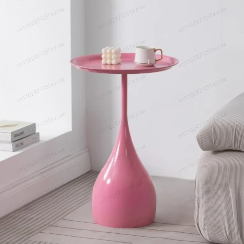 Minimalist light luxury bedside design small round table, mini coffee table Internet celebrity corner table 
Minimalist light luxury bedside design small round table, mini coffee table Internet celebrity corner table
