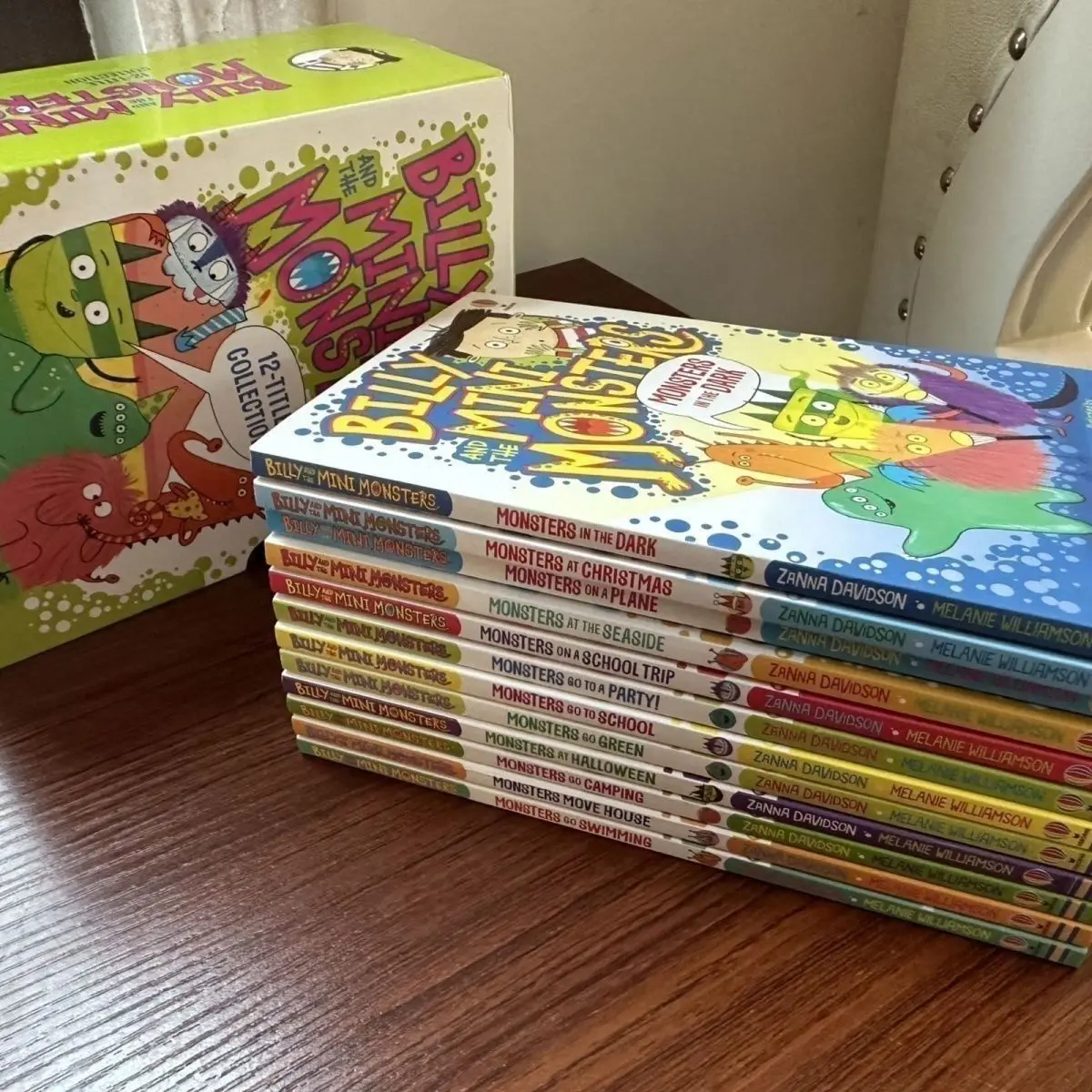 Billy and the Mini Monsters Volume 15 English Audio-Visual Edition
Billy and the Mini Monsters Volume 15 English Audio-Visual Edition