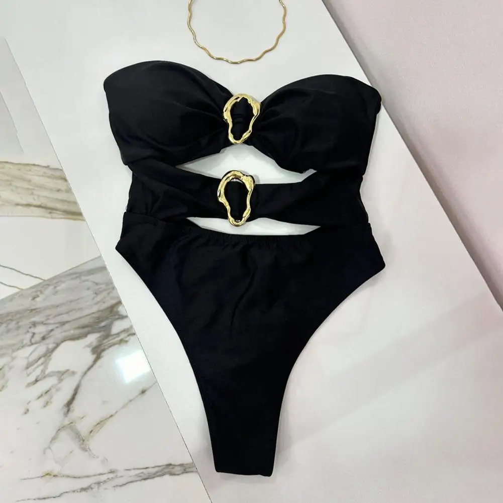 Sexy Monokini Off Shoulder Bandeau Swimwear Hollow Design One-piece Swimsuit with Irregular Metal Rings Bathing Suit Beach Wear
Sexy Monokini Off Shoulder Bandeau Swimwear Hollow Design One-piece Swimsuit with Irregular Metal Rings Bathing Suit Beach Wear