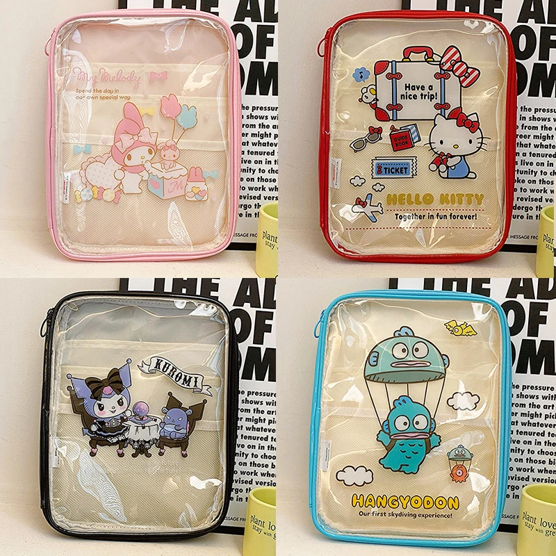 Новинка Sanrios косметичка Мультяшные Hellokittys Kuromi Kawaii ПВХ водонепроницаемая прозрачная вместительная портативная дорожная сумка для хранения 
Новинка Sanrios косметичка Мультяшные Hellokittys Kuromi Kawaii ПВХ водонепроницаемая прозрачная вместительная портативная дорожная сумка для хранения