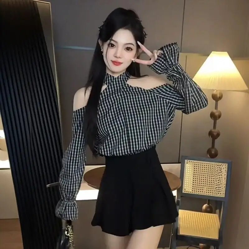 Women's Suit Fashion Two Piece Set Off Shoulder Plaid Shirt Skirt Set Soft Material For Women Spring Wear Korean Style New 2026
Women's Suit Fashion Two Piece Set Off Shoulder Plaid Shirt Skirt Set Soft Material For Women Spring Wear Korean Style New 2026